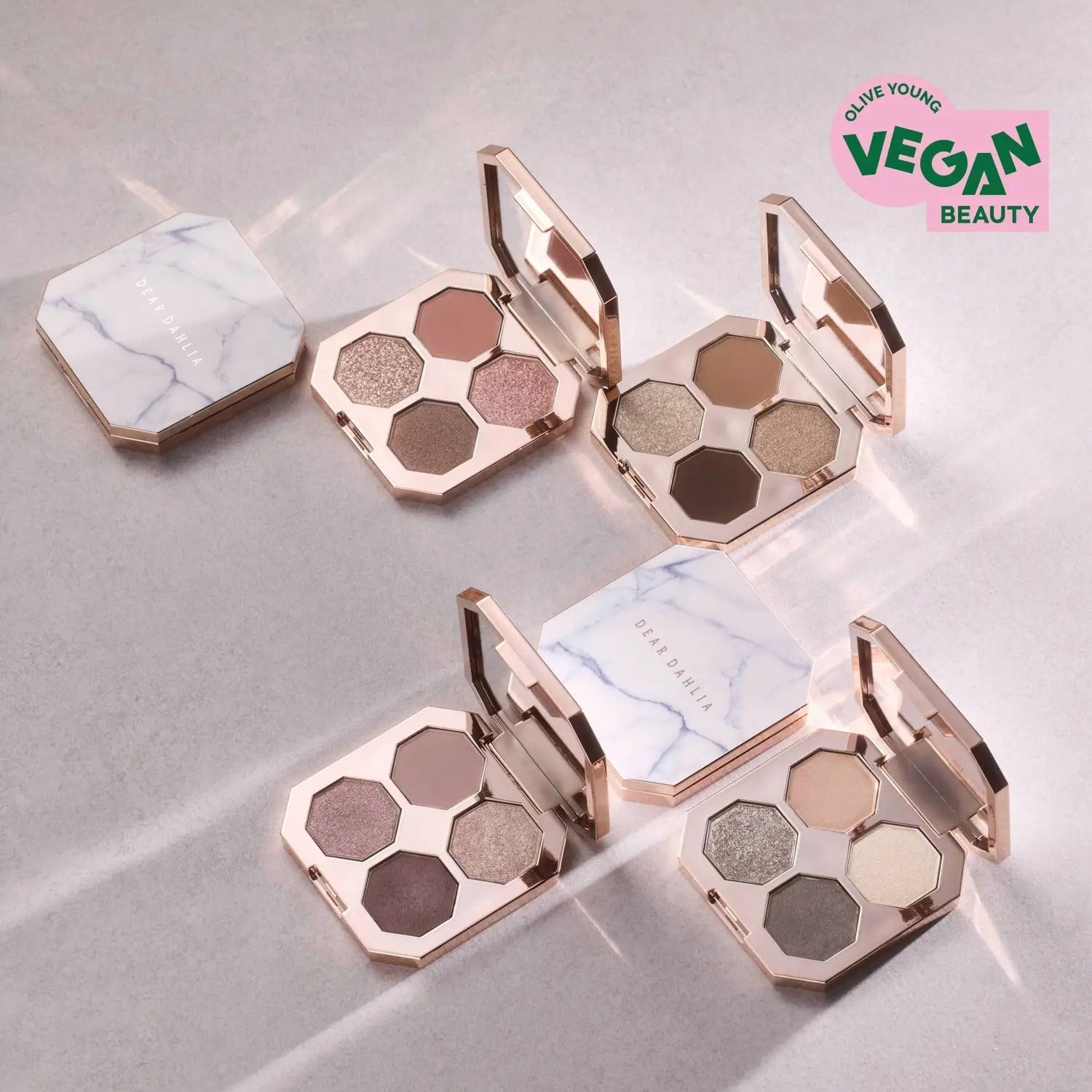 DEAR DAHLIA Dream Velvet Eye Shadow Palette